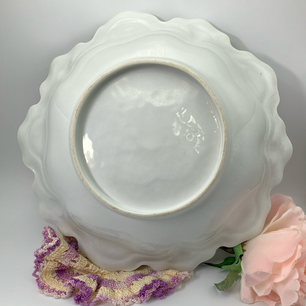 Antique German Scalloped Porcelain Bowl - Picture 9 of 16